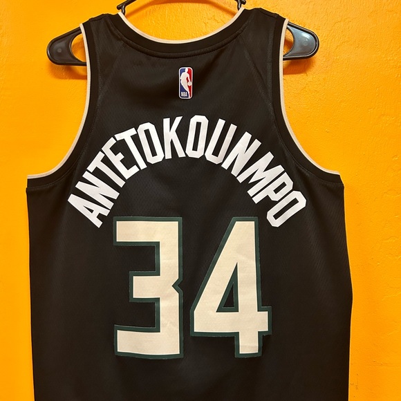 NBA Jordan - Picture 2 of 2